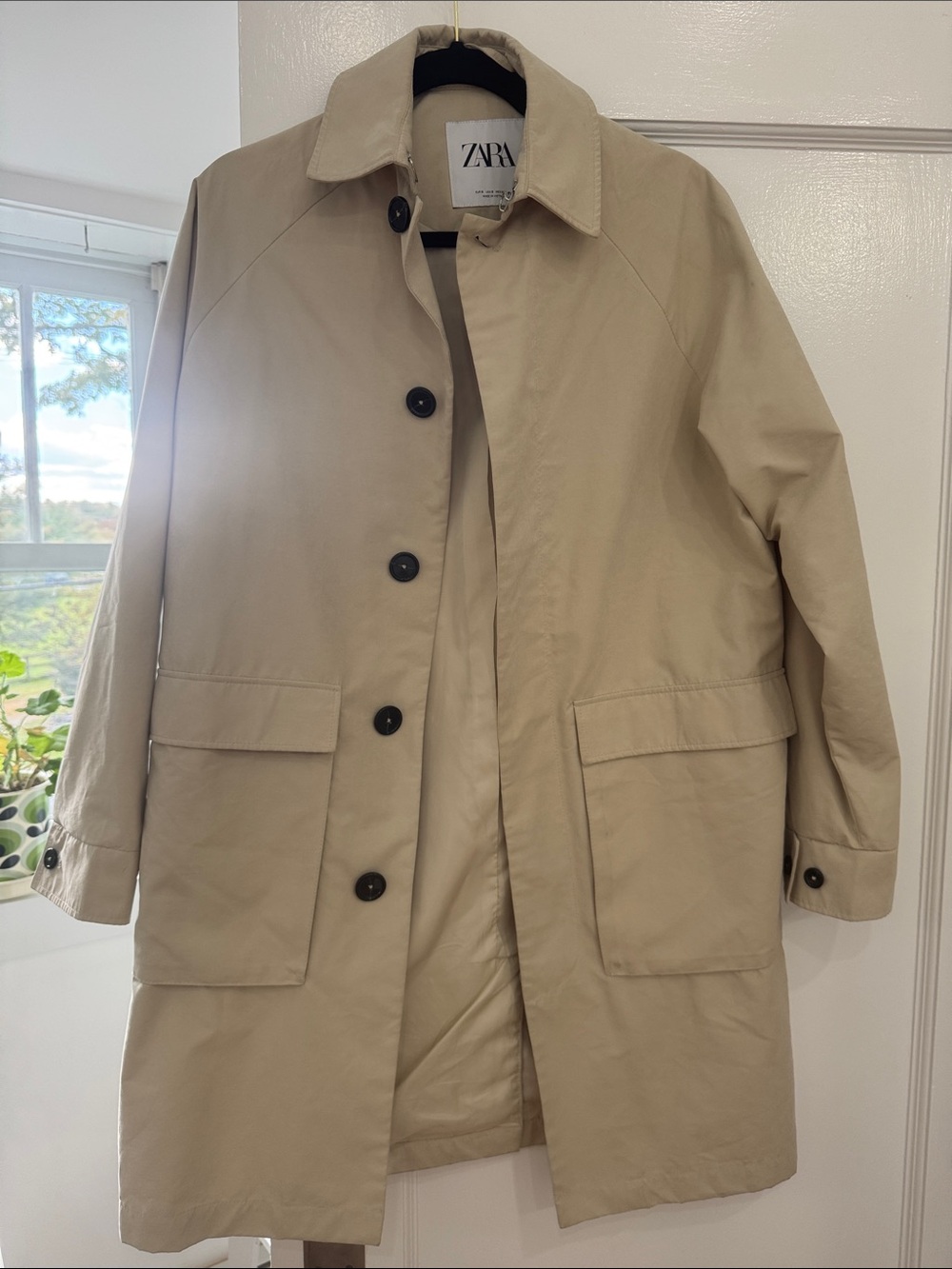 Zara Women’s Light Beige Trench Coat